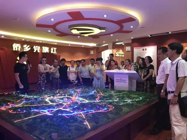 開展黨日活動(dòng) 接受精神洗禮