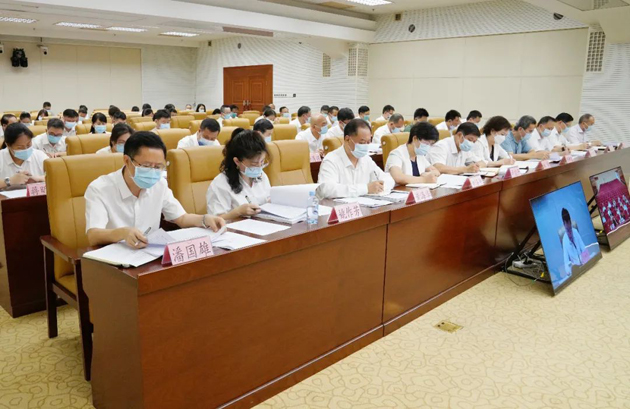 廣西學習貫徹習近平總書記重要指示精神深入推進產(chǎn)業(yè)工人隊伍建設(shè)改革電視電話會議召開