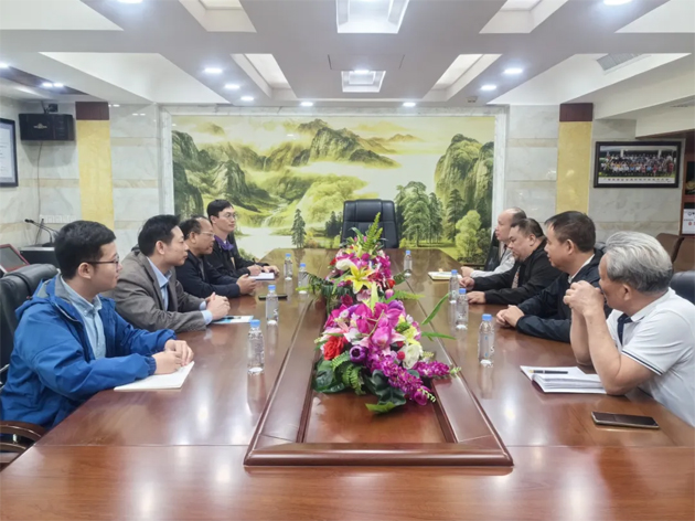 主動靠前貼心服務(wù)丨市總工會領(lǐng)導到港務(wù)企業(yè)和商協(xié)會溝通交流工作