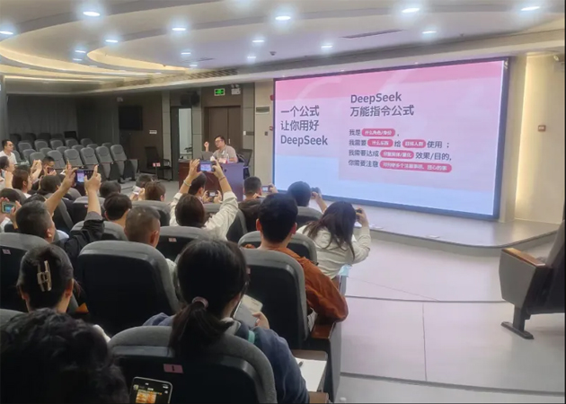 技能賦能促發(fā)展 暖心培訓(xùn)惠職工丨梧州市總工會(huì)2025年組織超5000名技能人才、企業(yè)在崗職工參加技能提升培訓(xùn)