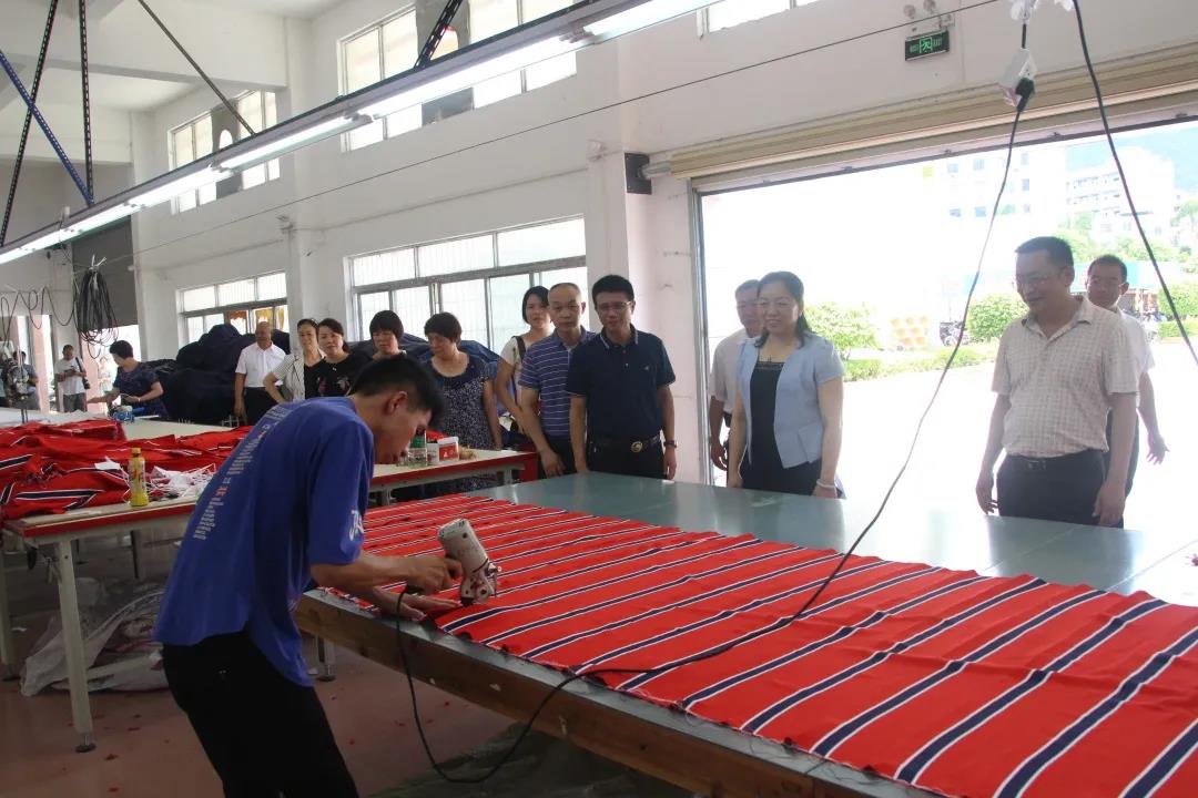 岑溪市總工會(huì)召開第十四屆十一次全委會(huì)議