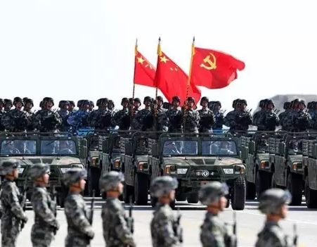 今天八一，致敬中國(guó)軍人！
