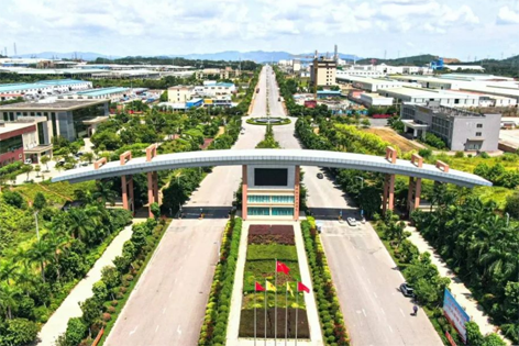 生產(chǎn)線上不停工　力爭新春“開門紅”丨梧州市不少重大項目重點(diǎn)企業(yè)春節(jié)假期開足馬力施工生產(chǎn)