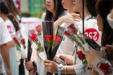 本周六，到玫瑰湖公園尋找心動(dòng)時(shí)刻吧