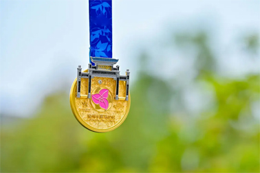 帶著獎牌游梧州丨2025梧州半程馬拉松完賽獎牌邀您共赴“梧”現(xiàn)精彩