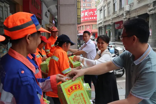 萬秀區(qū)總工會(huì)2025年送清涼慰問活動(dòng)正式啟動(dòng)